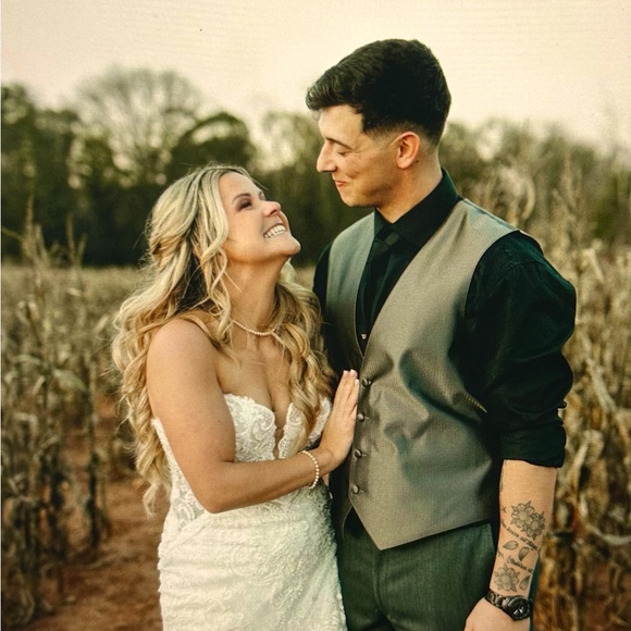 Meet your Posher, Ali - Picture 1 of 1